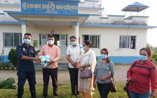 लायन्स क्लव बुटवल क्यापिटलले बाँड्याे सुरक्षाकर्मीलाई सुरक्षा सामाग्री