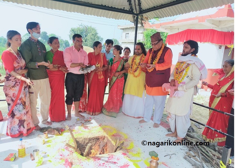 कञ्चन गांउपालिकाको रामनगरडांडामा दुर्गामाताको मूर्ति स्थापना (फाेटाेफिचर)