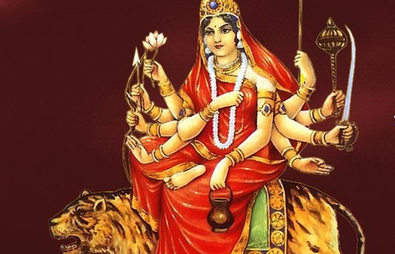 नवरात्र अर्थात् बडादशैँको तेस्रो दिन चन्द्रघण्टा देवीको पूजा–आराधना गरिँदै
