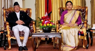 प्रधानमन्त्री ओलीको सिफारिसमा राष्ट्रपति भण्डारीद्वारा संसद विघटन,वैशाख १७ र २७ गते मध्यावधि चुनाव घोषणा