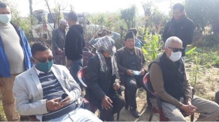  दिवंगत पोख्रेलको घरमा शशांक कोइराला सहितका  काँग्रेस नेताहरुको भिड 