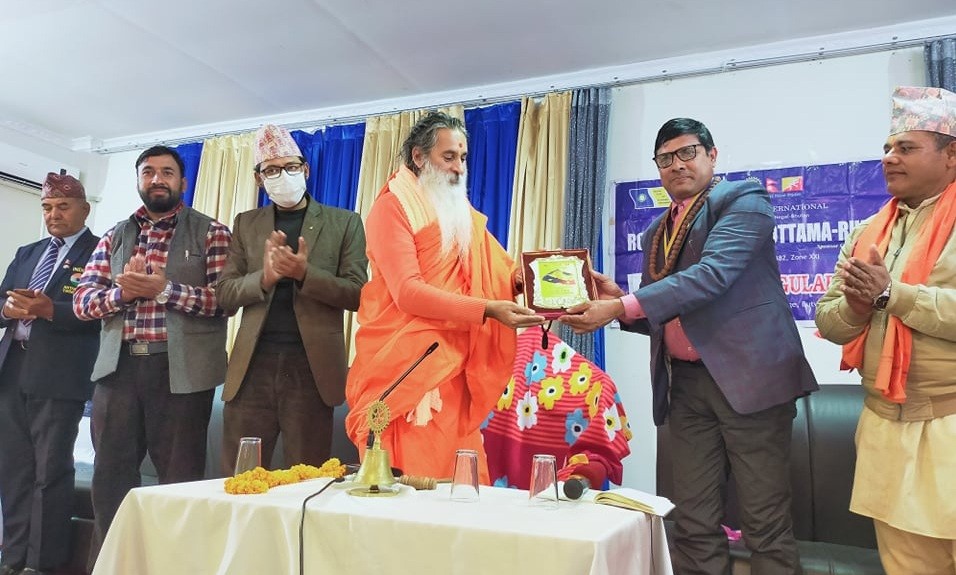 स्वामि लोकानन्दको वचन : ‘धर्म-कर्म,विधि र विधानलाइ अंगालेर हिडेँ सधै सफल भइन्छ’