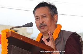 संविधानलाइ चुनौती दिएर अनुचित निर्णय भए जनताले स्वीकार्दैनन्: बालकृष्ण खाँण