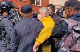 बालुवाटारमा विरोध प्रदर्शनमा उत्रेका मानव अधिकारबादी नेता पहाडीसहित २६ जना अधिकारकर्मी पक्राउ
