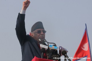 ‘जरुरी परे संसद बैठक बसेर ओलीमाथि कारबाही गर्न सकिन्छ ’: प्रचण्ड