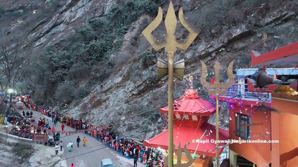 सिद्धबाबामा  महाशिवरात्रीको तयारी तीब्र,७० हजार श्रद्धालु आउने अनुमान