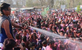 तीनबर्षमा हाेलीले रंगिएको बुटवल (फाेटाेफिचर)
