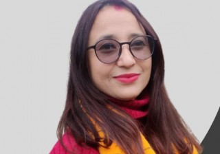 मुक्तक :  खै , कस्तो यो रोग आएको छ !