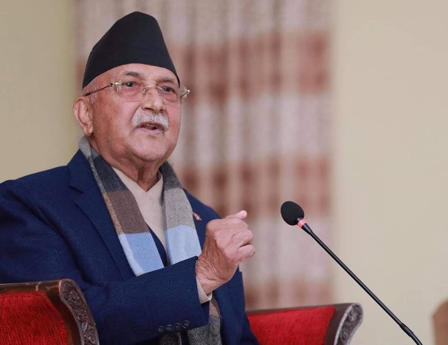 गभर्नर निलम्बनपछि केपी ओलीको टिप्पणी-‘ धान खाने मुसाे, चोट पाउने भ्यागुतो’