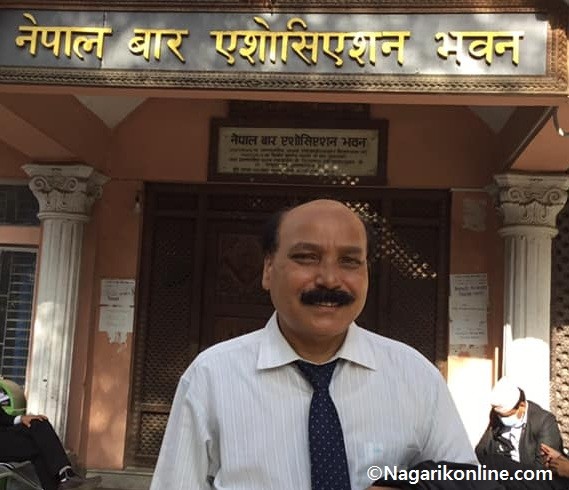 मुद्धा जितेपछि वरिष्ठ अधिवक्ता दिनेश त्रिपाठीले भने- ‘अब ओलीले राजनीतिबाट सन्यास लिए हुन्छ’