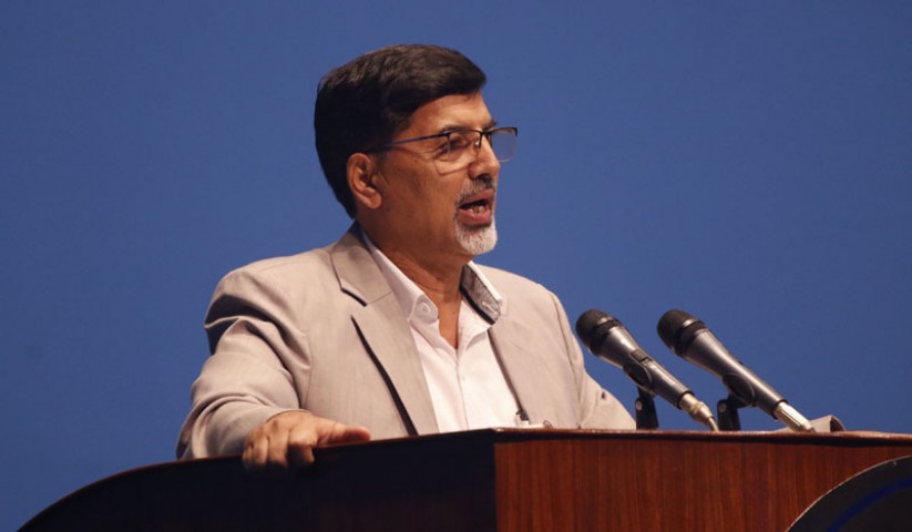 स्वास्थ्य बीमा कुनै कम्पनीलाई दिइएको छैन : अर्थमन्त्री जनार्दन शर्मा