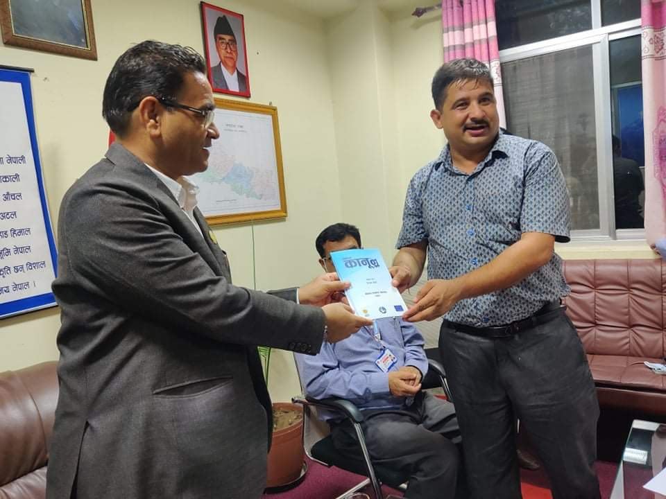 लुम्बिनीका मुख्यमन्त्री केसीलाइ भेटेर पत्रकार महासंघको टोलीले भन्यो-‘सञ्चार विधेयक फिर्ता लिनूस्’