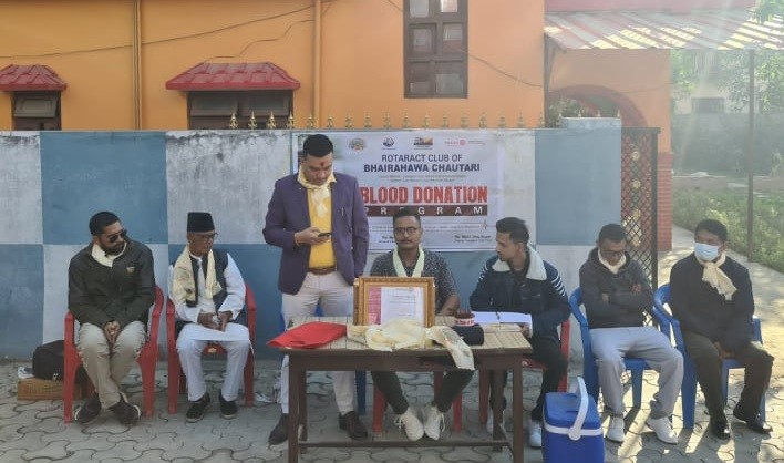 रोट्याक्ट क्लव अफ भैरहवा चौतारीको रक्तदान,५५ युनिट रगत संकलन