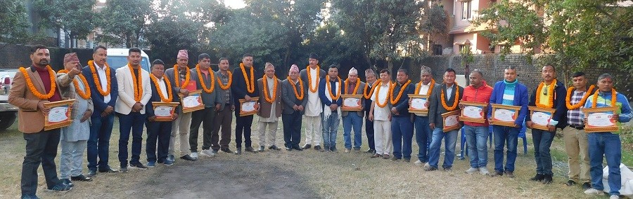 पश्चिमाञ्चल यातायातमा नव निर्वाचित कार्यसमितिद्वारा पदभार ग्रहण