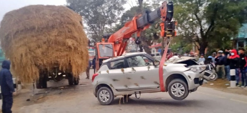 बुटवल १२ तामनगरमा  कार दुर्घटना,तीन जनाको मृत्यु २ गम्भीर घाइते
