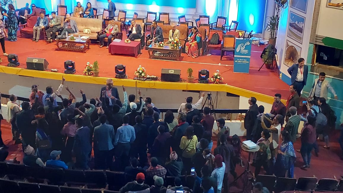 प्रेस चौतारीको बन्द सत्रमा विवाद,महाधिवेशन लम्बिने