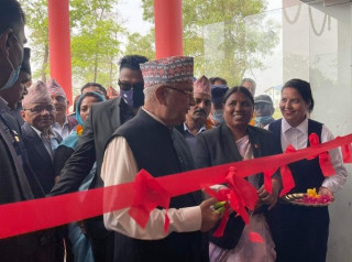 एमाले अध्यक्ष ओलीले गरे  तिलोत्तमा बहुउद्देश्यीय टावरको उद्घाटन (फाेटाेफिचर)