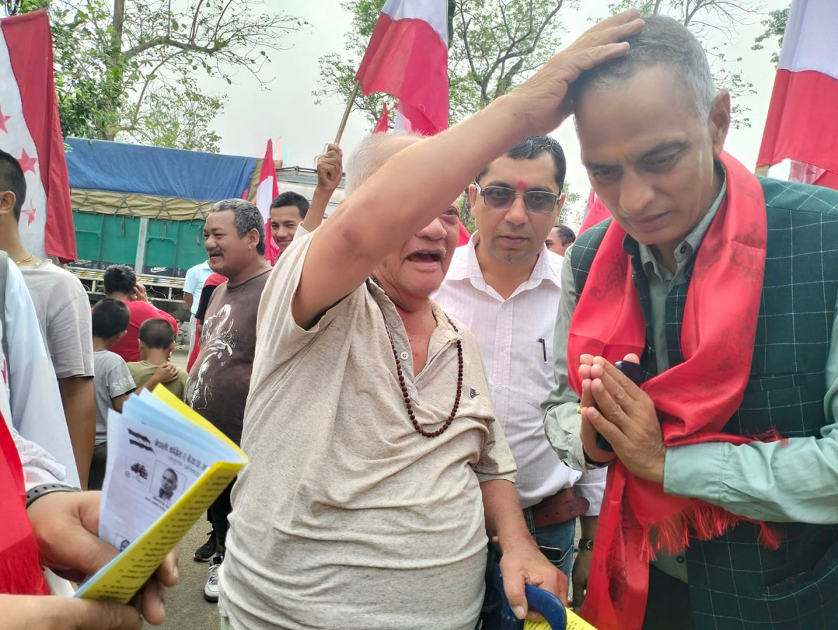 ‘यो पटक काँग्रेसलाई मतदिएर जिताउनुस्, बुटवललाई कस्तो बनाउनुपर्छ देखाउँछौं’ : खेलराज पाण्डेय