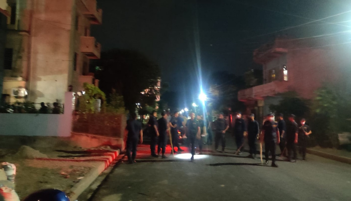 बुटवलमा मौन अवधिमा एमालेको घरदैलो देखेपछि स्थानीयले प्रहरी बोलाएर लखेटे !