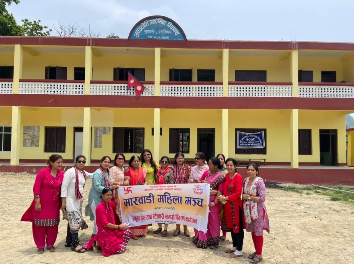 मारवाडी महिला मञ्च बुटवलद्वारा सहयोग तथा वृक्षरोपण