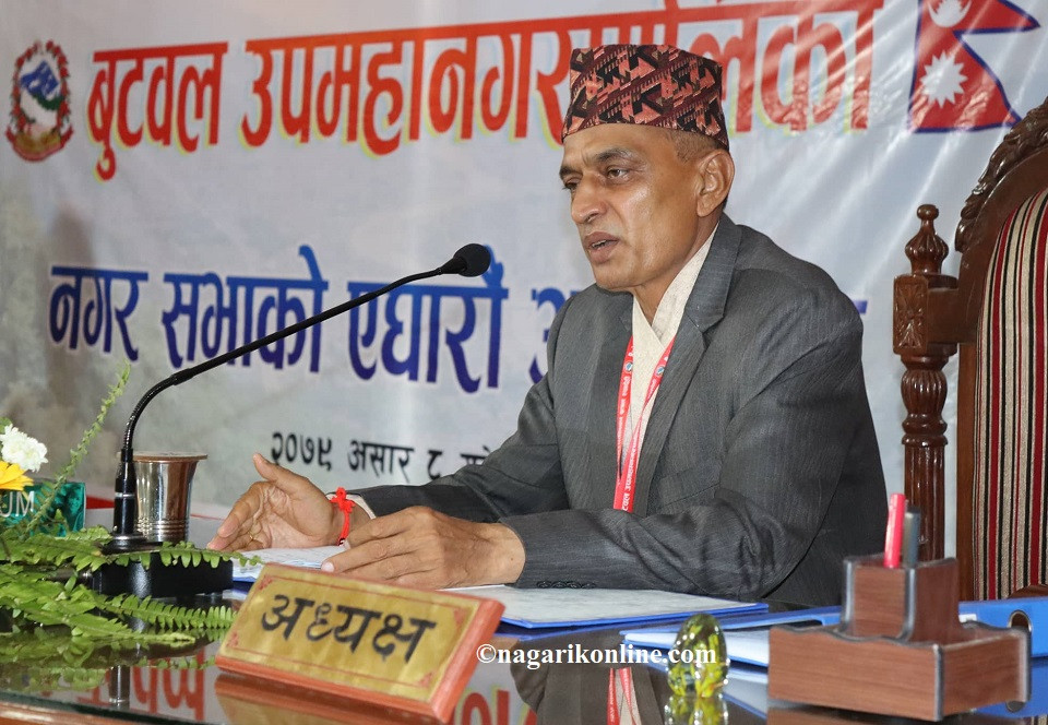 अघिल्लो आर्थिक वर्षका क्रमागत योजना सम्पन्न गरिहाल्न नगर प्रमुख पाण्डेयको निर्देशन