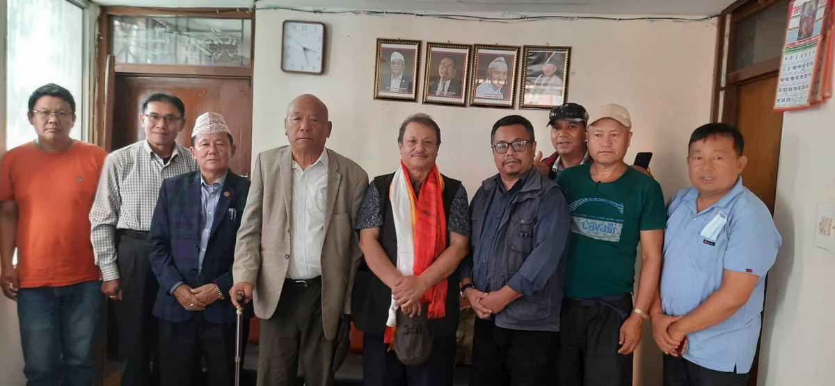सामाजिक अभियन्ता विधु प्रकाश कायस्थ राष्ट्रिय जनमुक्ति पार्टीमा प्रवेश