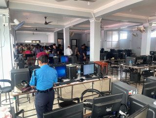 ‘कल सेन्टर’मा गैरकानुनी धन्दा : २१५ भन्दा बढी युवा-युवती नियन्त्रणमा !