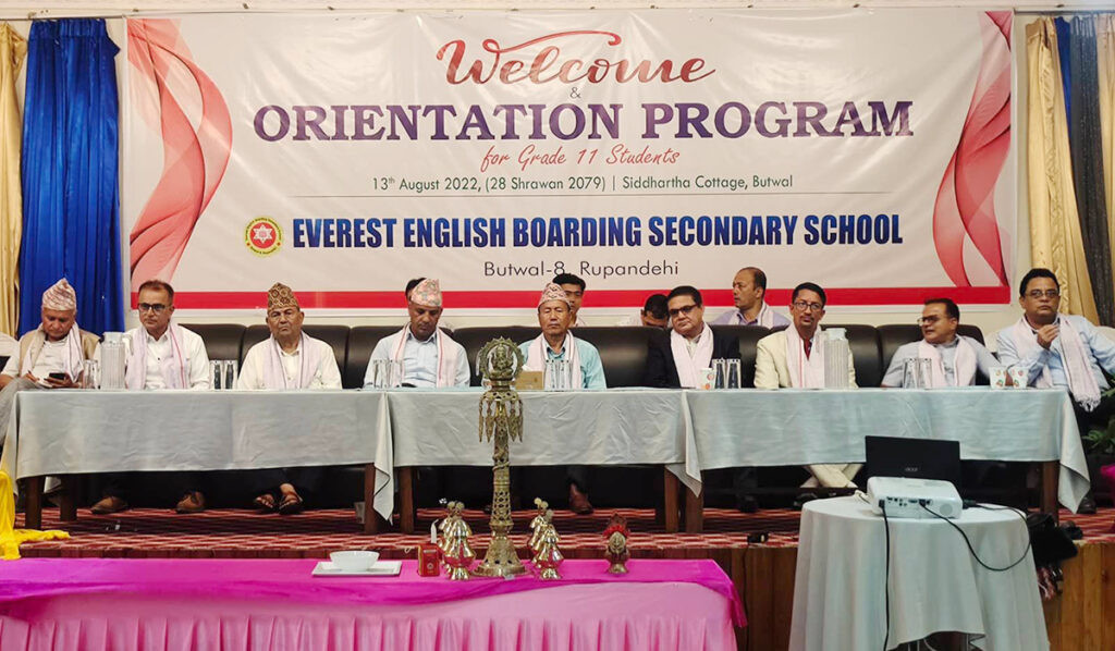 एभेरष्टका नयाँ विद्यार्थीलाई स्वागत तथा अभिमुखिकरण