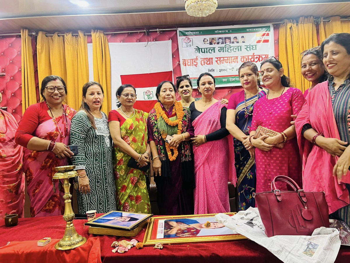 कांग्रेस केन्द्रीय सदस्य गंगा शाहीलाई महिला संघ रुपन्देहीद्वारा बुटवलमा सम्मान