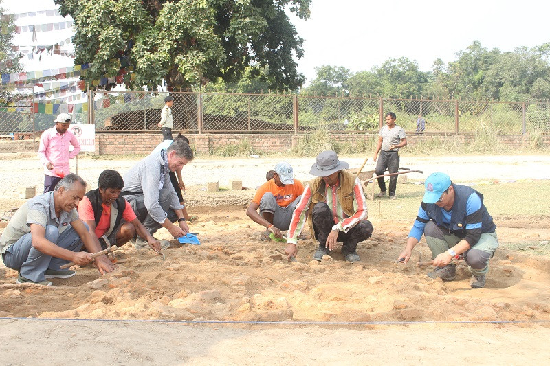 तिलौराकोटको पूर्वी गेट र बाहिरी भागमा उत्खनन् शुरु