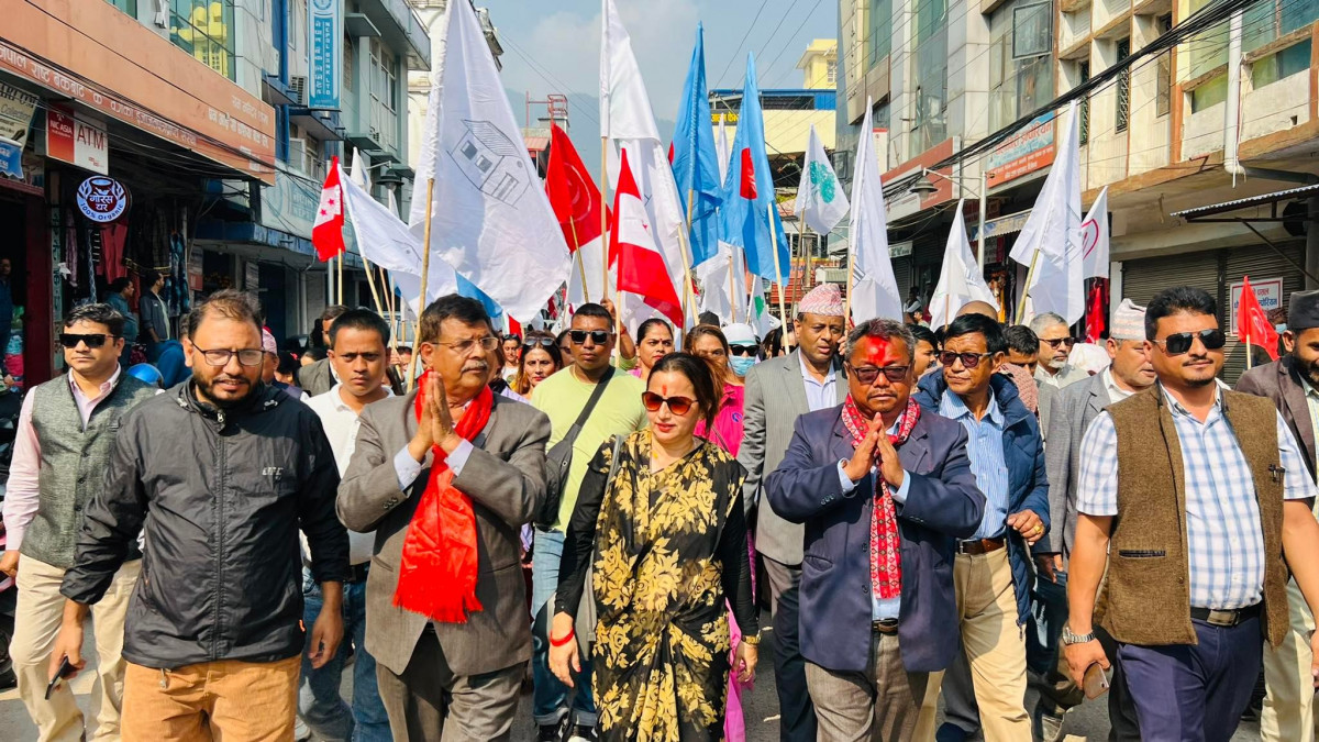 बुटवलमा सत्ता गठबन्धनकाे शक्ति प्रदर्शन (फाेटाेफिचर)