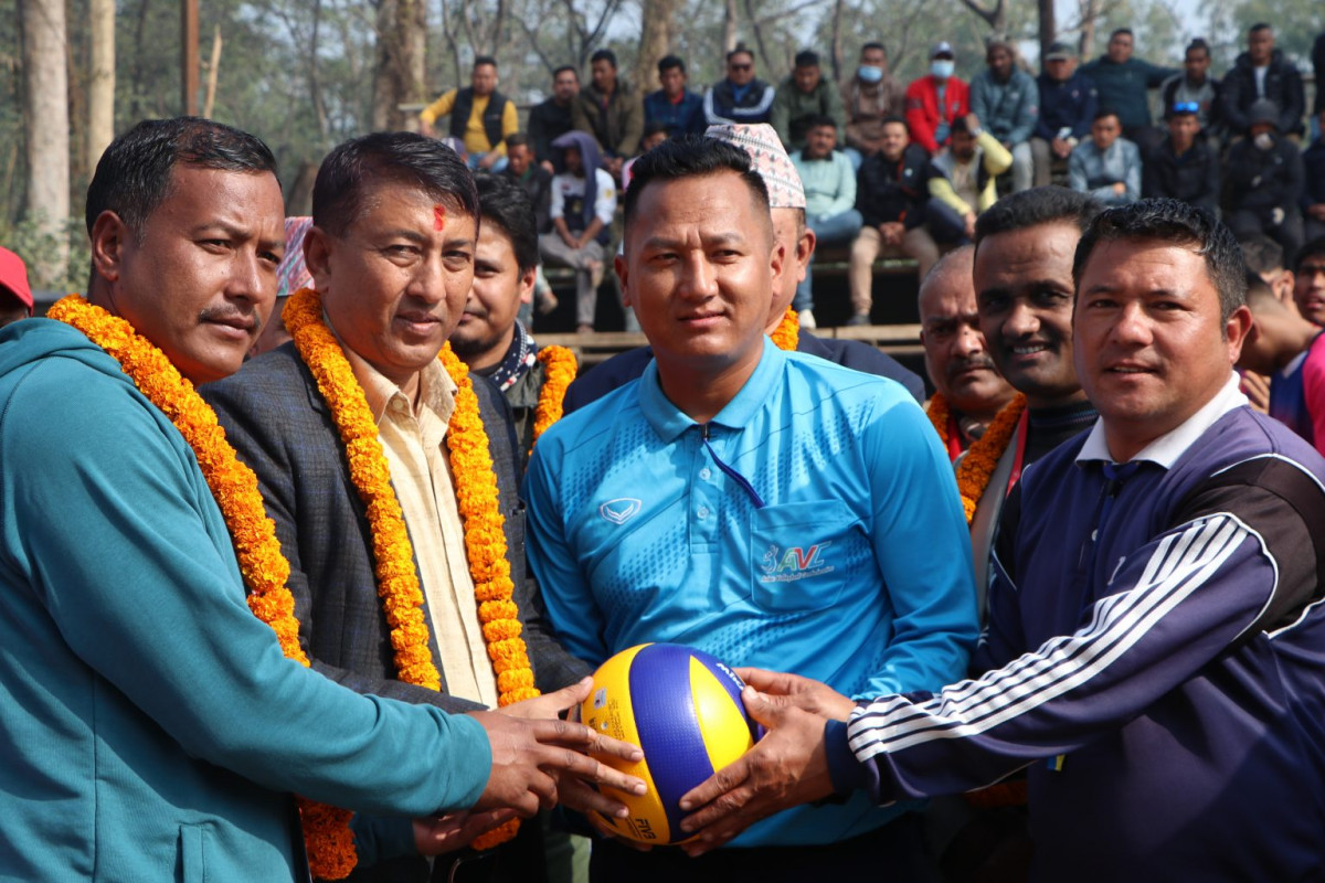 आठौं मणिमुकुन्द रनिङशिल्ड भलिबल कप उद्घाटन