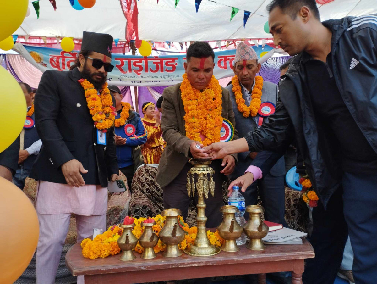 बुर्तिवाङ राइजिङ युवा क्लवकाे काेजाग्रत पूर्णिमा मेला उद्घाटन
