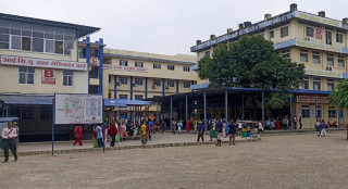 मुख्यमन्त्री आचार्य लुम्बिनी प्रादेशिक अस्पतालमा,शव पहिचान र व्यवस्थापनको अवस्था बुझ्दै