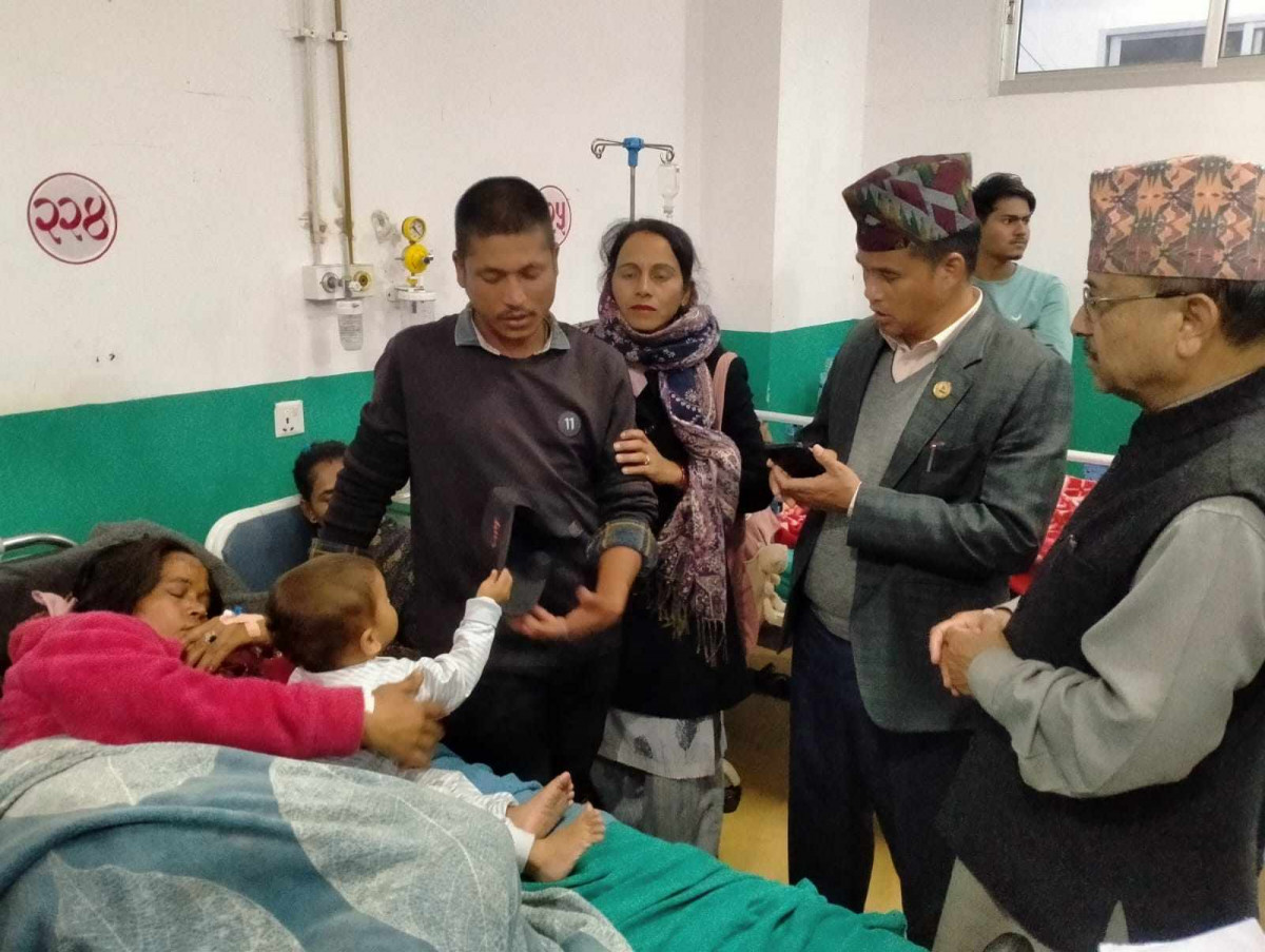 घाइतेको उपचारमा कुनै कमी नहोस् : उपप्रधानमन्त्री पूर्णबहादुर खड्का