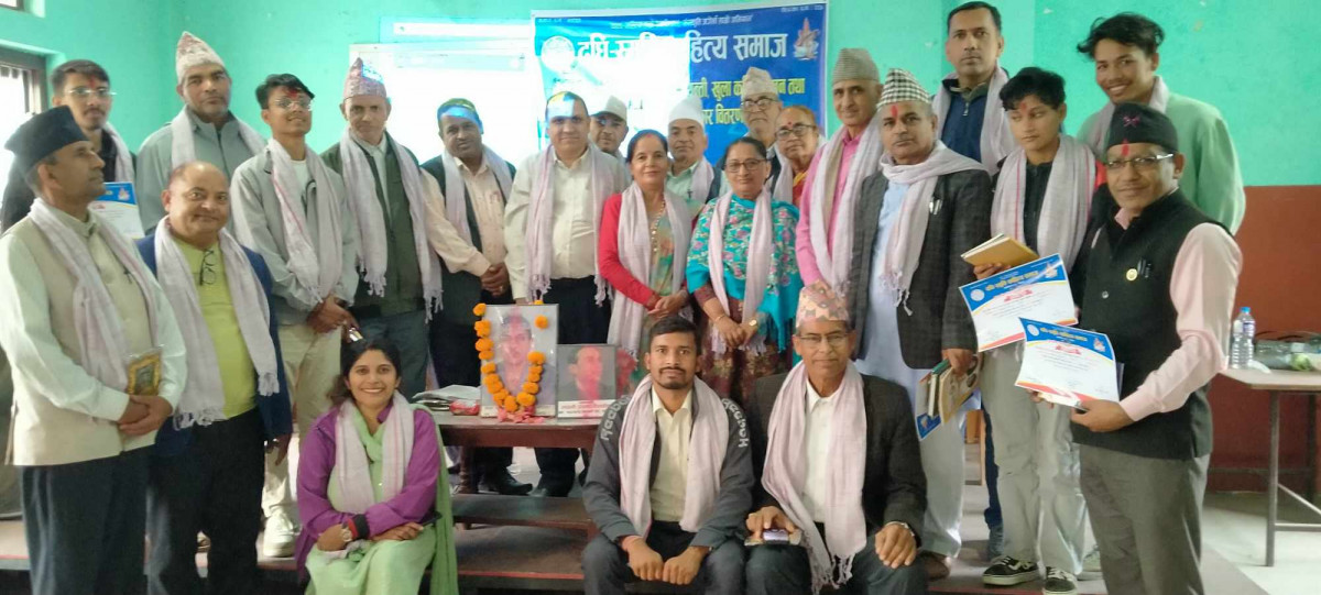 दधि स्मृति साहित्य समाज कपिलवस्तुको खुला कविता प्रतियोगिता,अधिकारी भए प्रथम