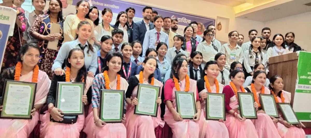 अन्जु थापा बनिन् उत्कृष्ट उद्यमी,जितिन्  १ लाख पुरस्कार