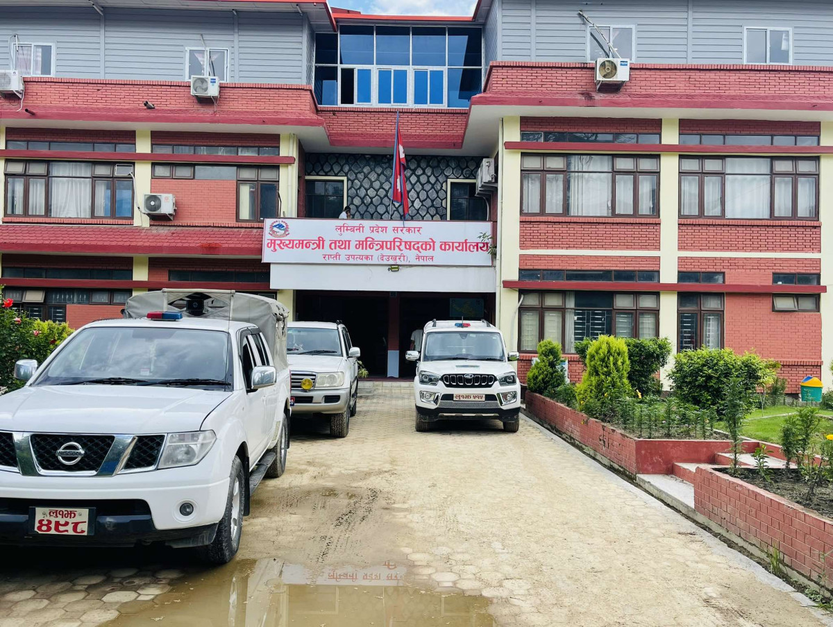 मुख्यमन्त्रीको निर्देशनपछि लुम्बिनीमा एमालेका चार मन्त्रीले दिए राजीनामा