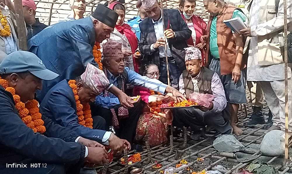 रिडी-रुद्रावेणी–वामीटक्सार सडकखण्ड : डहरे खोलामा मोटरेबल पुलको शिलान्यास
