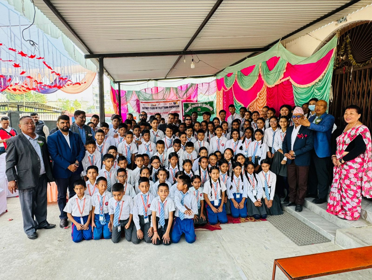 रोटरी तिलोत्तमाद्वारा  सिद्धि चिल्ड्रेनमा चाईल्ड एजुकेशन एण्ड लिट्रेसी प्रशिक्षण