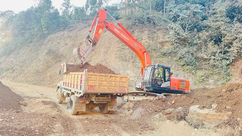  तम्घास‐सिमीचौर‐राङ्बास‐खज्र्याङ् सडक एक महिनाका लागि बन्द !
