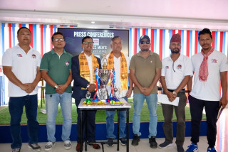 चितवनमा यु–१६ क्रिकेट छनोट प्रतियोगिता हुंदै, ट्रफी र जर्सी सार्वजनिक