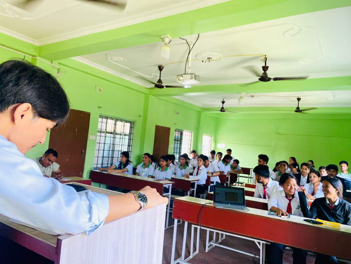 ७३ औं कानून दिवसमा लुम्बिनी इन्टिग्रेटेड एकेडेमीमा वक्तृत्वकला