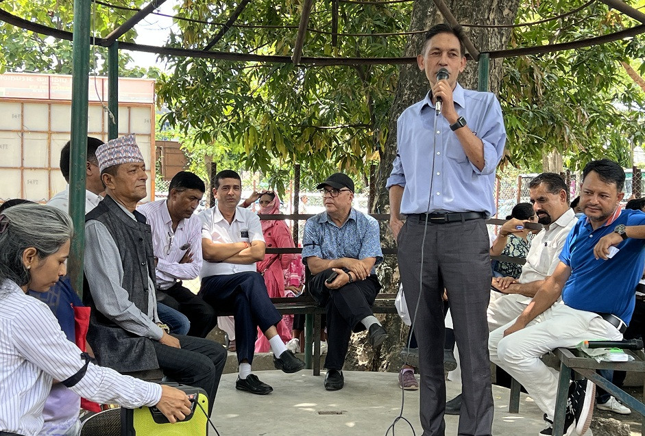 उपभोक्ता अदालतको निर्णयविरुद्ध  बुटवलमा चिकित्सकहरुको विरोध