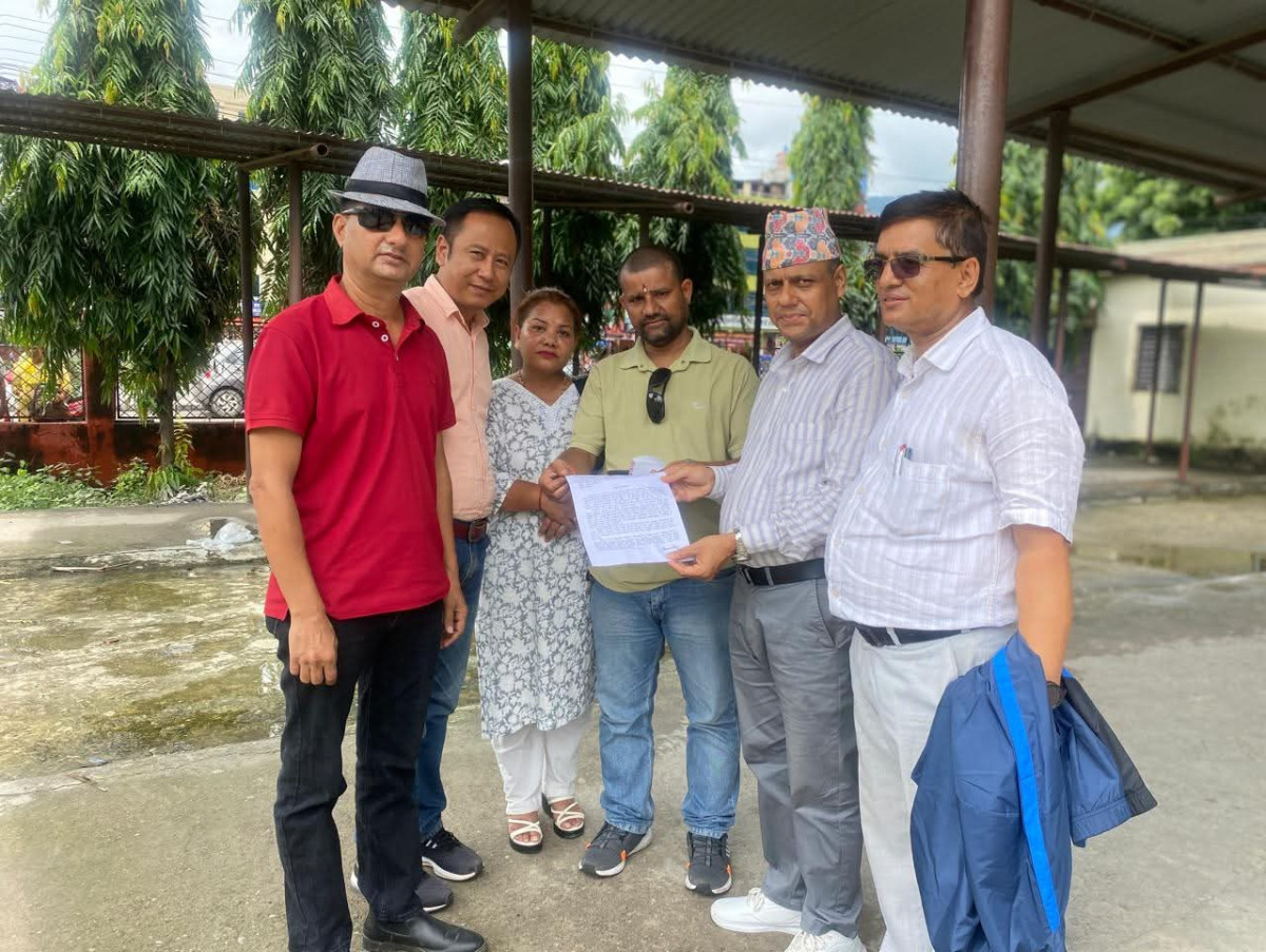 काँग्रेसले बुझायो ईलाका प्रशासन कार्यालय बुटवलमा ज्ञापन पत्र
