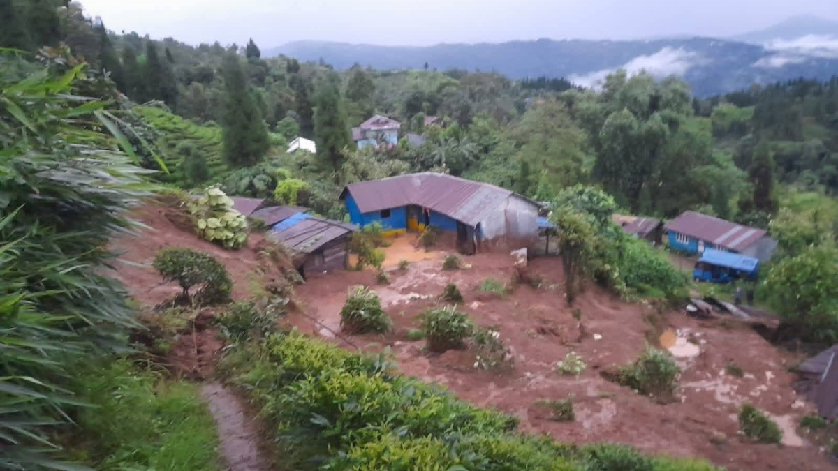 बाढीपहिरोमा परेर कोशीमा ४४ जनाको मृत्यु, इलामका मात्रै ३७ जना